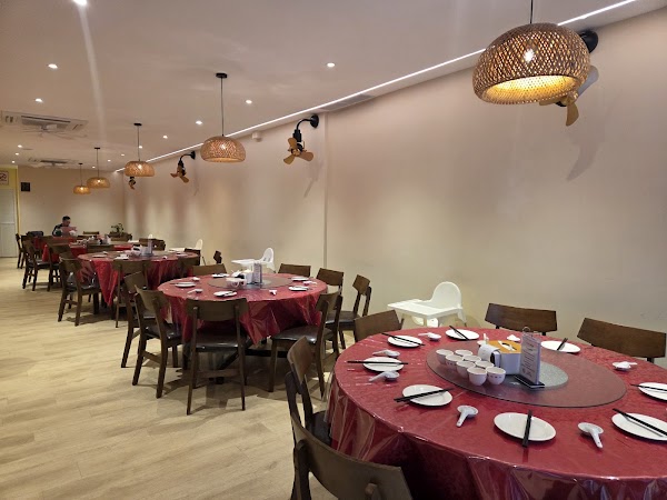 Lhong Tou Dim Sum - Photo 1