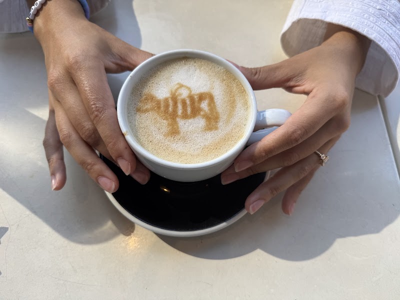 Milk & Honey photo 3