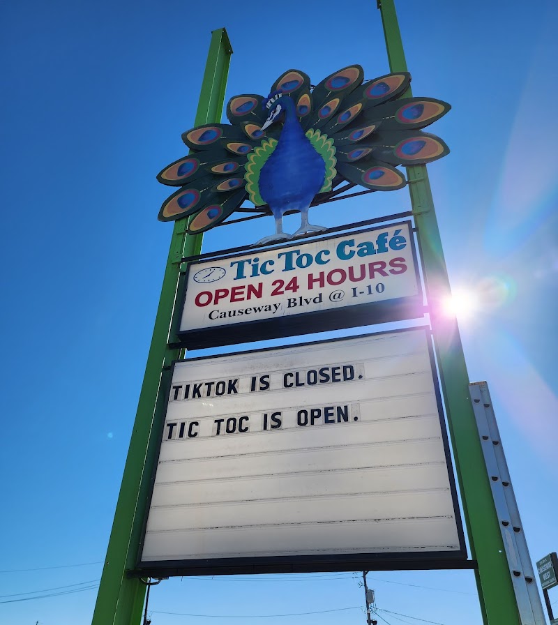 Tic-Toc Café photo 3