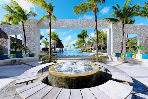 Ambre, A Sunlife Resort