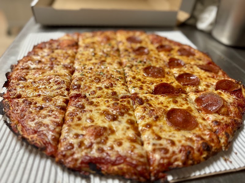 Status Dough Pizza, Donuts & Coffee - Farragut photo 4