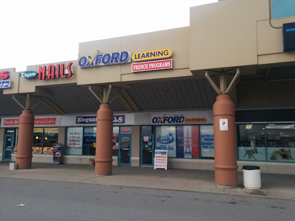 Exterior photo of Oxford Learning Centre in Richmond Hill
