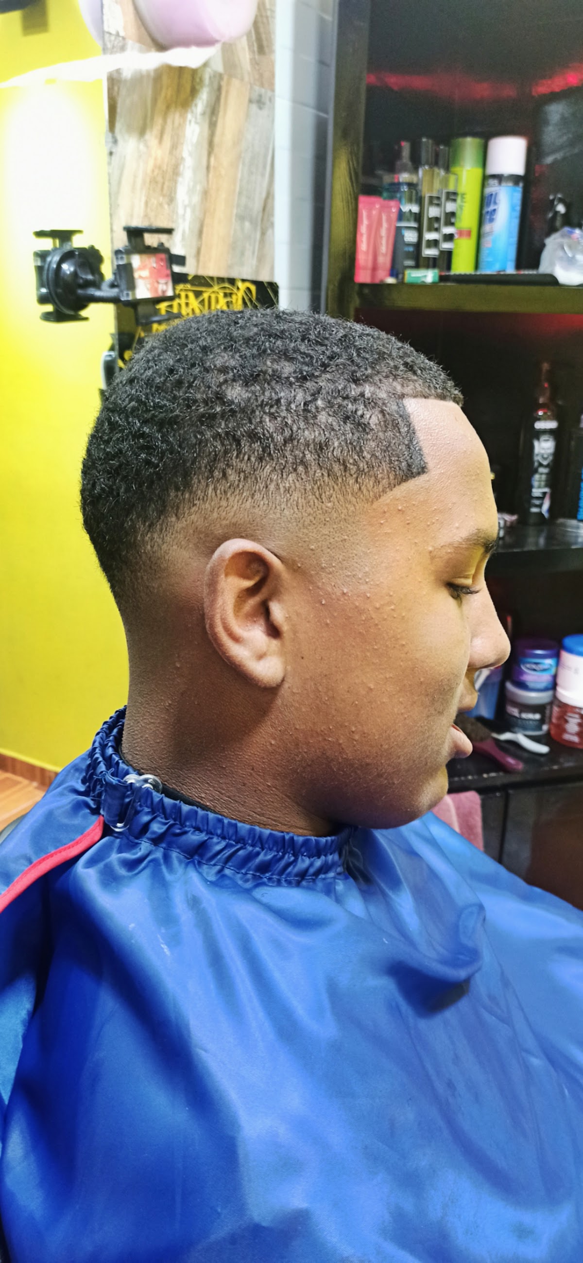 SHINING Barber Shop - Imagen 3