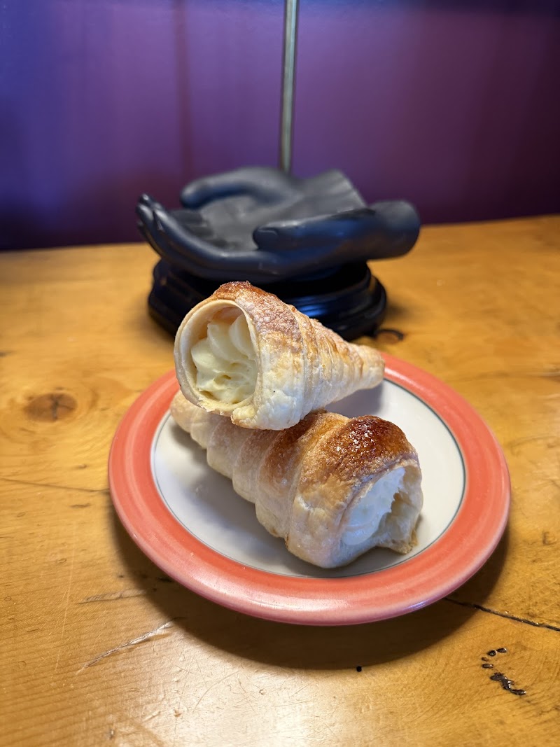 Sip & Swallow - a grab'n'go café photo 2