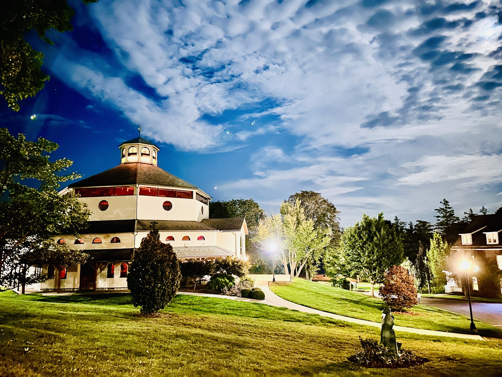 Holy Apostles College and Seminary
