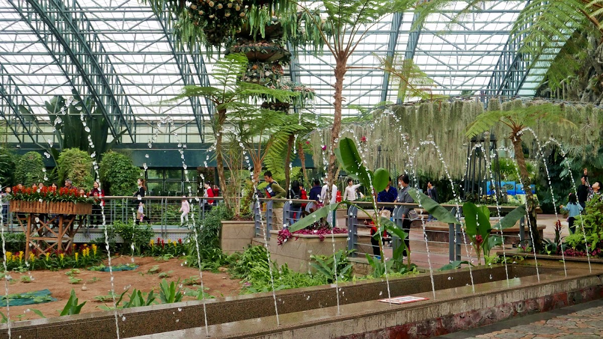 Four-season Botanical Garden