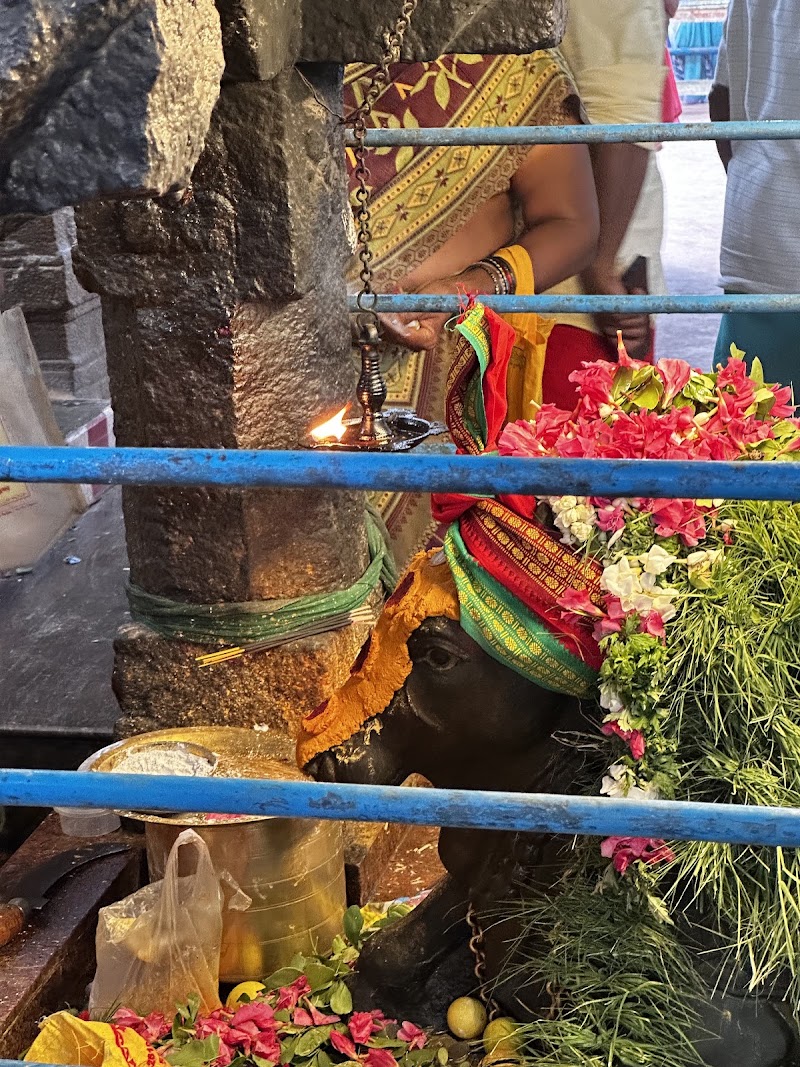 Shri Sivan Temple