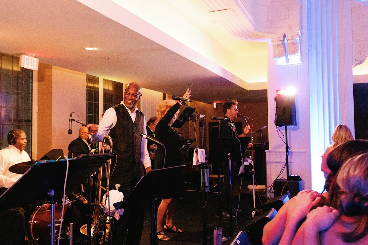 Airwave Band: Google Places image 5