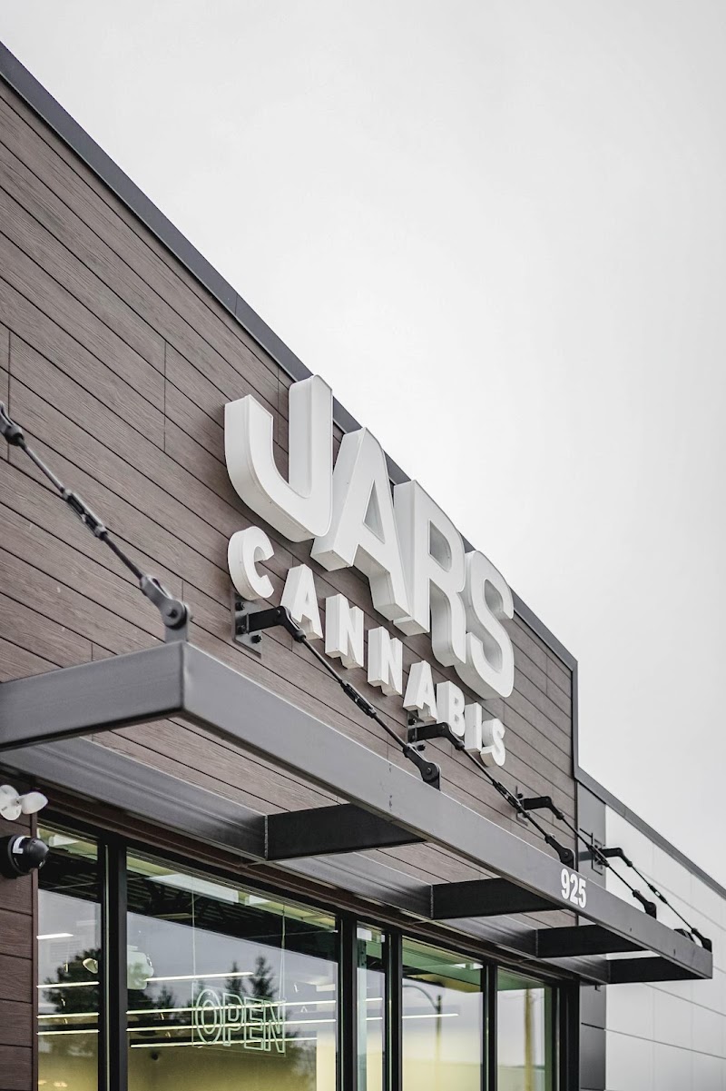 Video tour of JARS Cannabis Dispensary - Grand Rapids 40th St retail environment