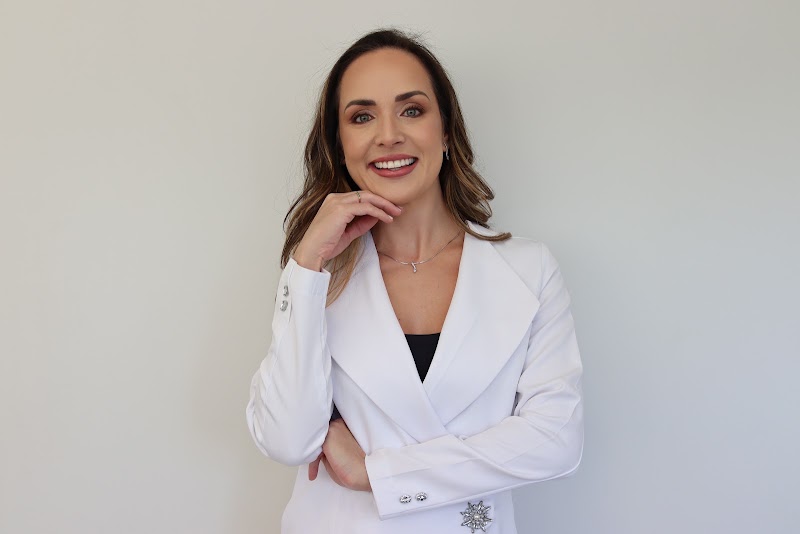 Juliana Viesi Dermatologia