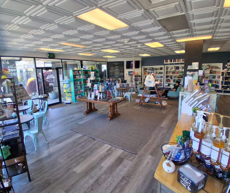 We Be Book'N LLC photo 2