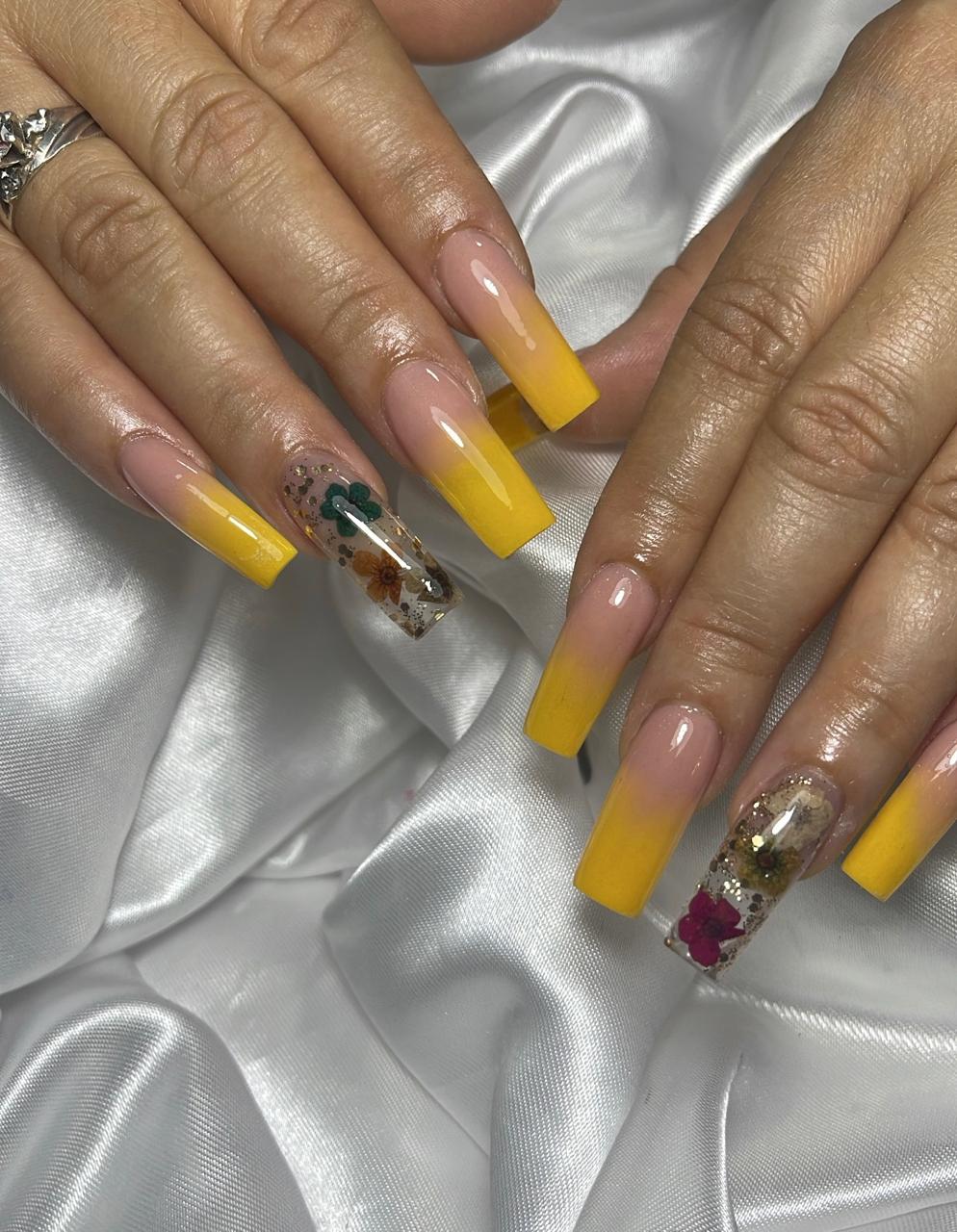 Yaniris nails - Imagen 1
