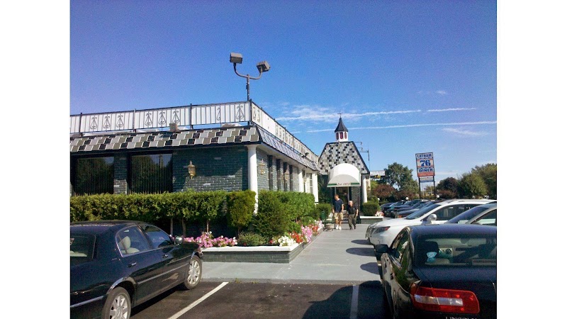 Latham '76 Diner photo 4