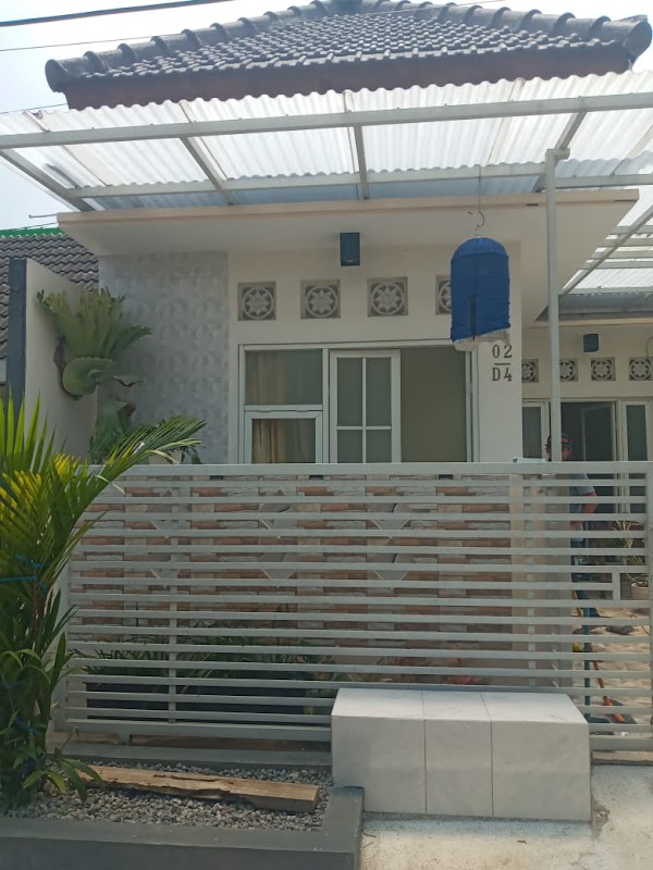 Aero kost wanita