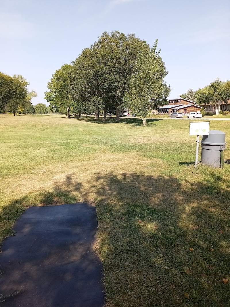 9 Hole West Lake Disc Golf Course photo 1
