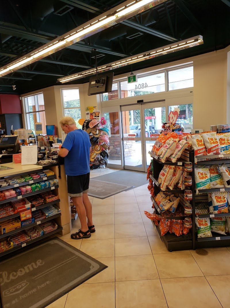Peninsula Co-op Gas & Convenience Centre - North Duncan photo 1