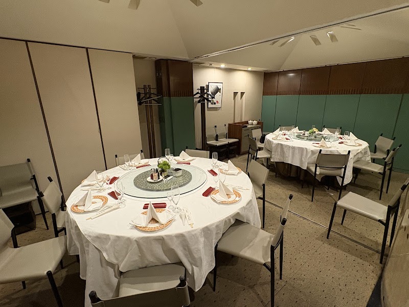 天厨菜館 銀座店の店内