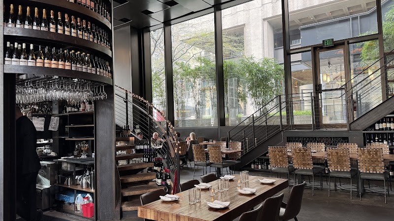 Purple Café and Wine Bar photo 2