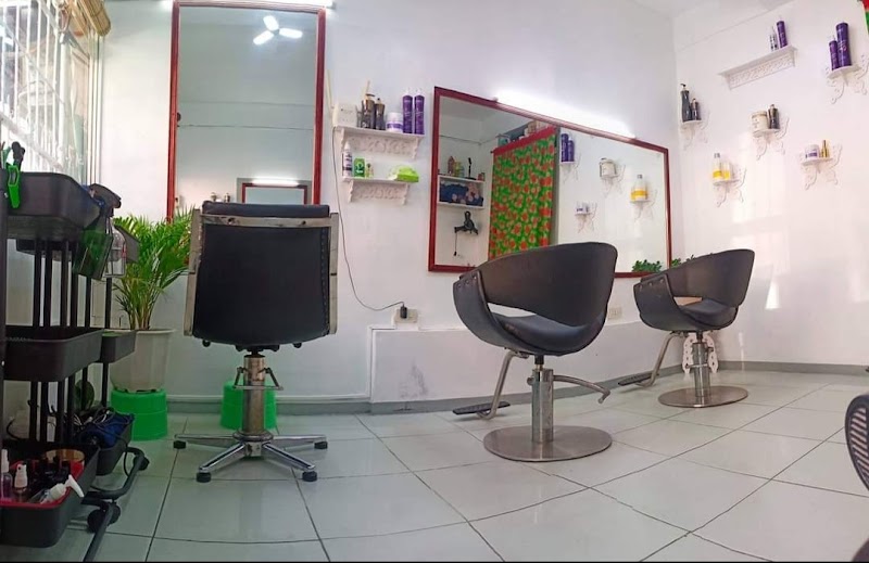 Jeffrenn De Salon