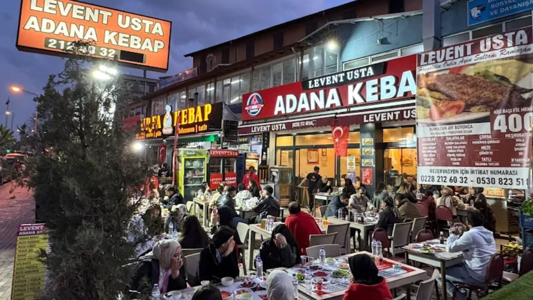 LEVENT USTA ADANA KEBAP mekanı