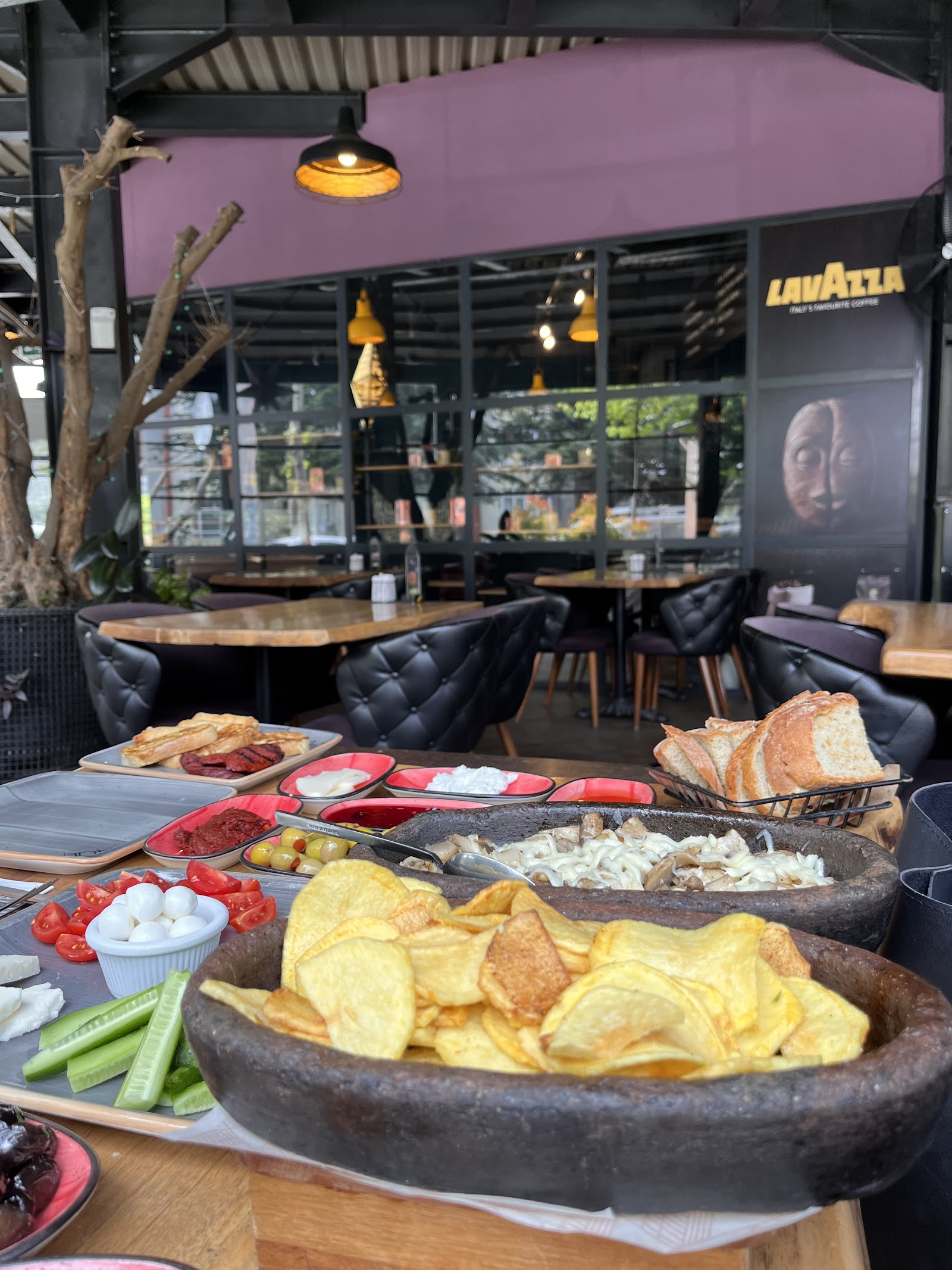 Aden Garden Lounge mekanı