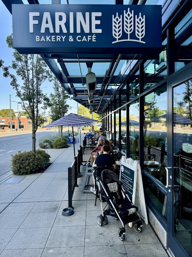 Farine Bakery & Café photo 1