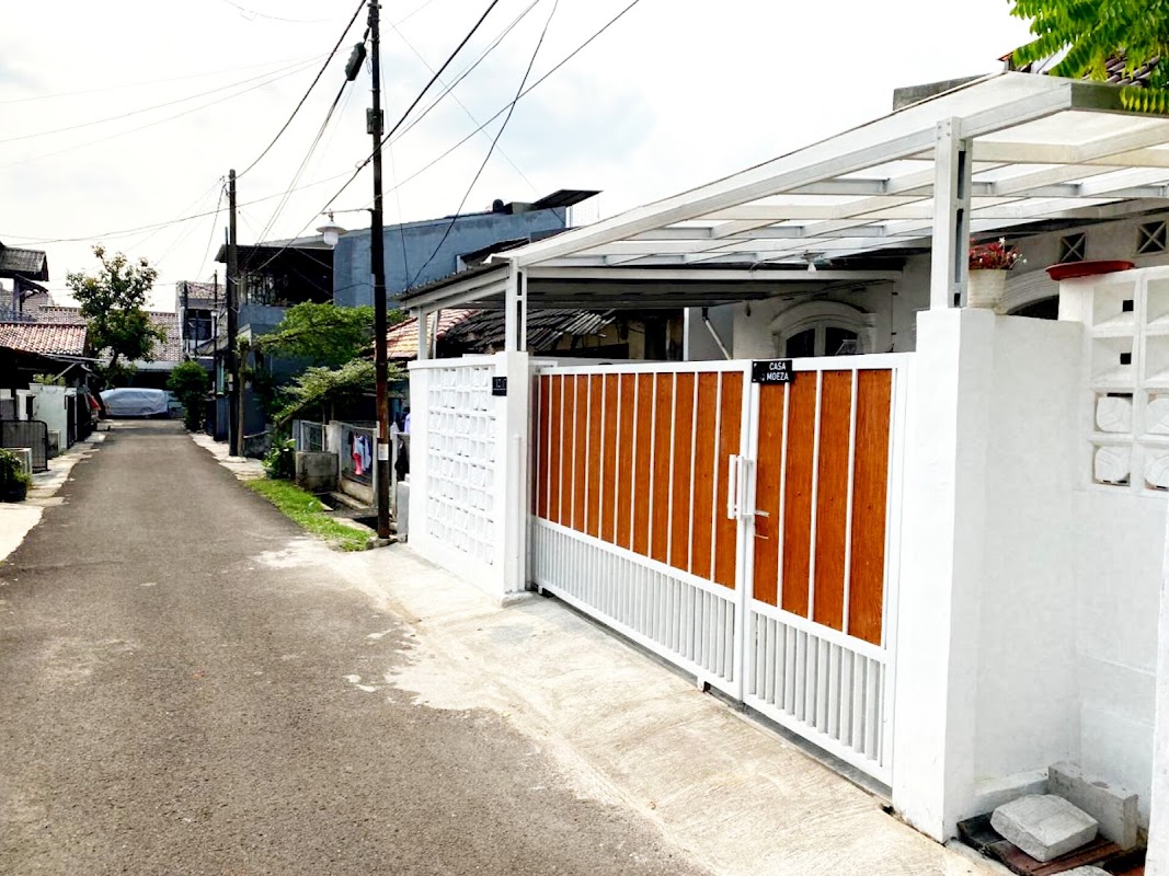 Casa Moeza Kost Karawaci