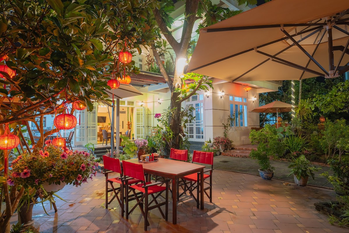 TOAN 's Restaurant Coffee Garden in hoi-an