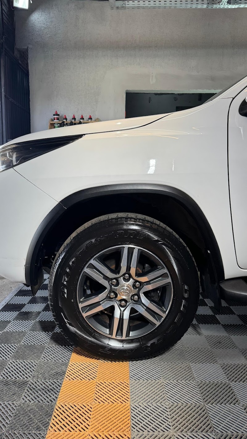 Foto de Garage Estetica Automotiva | Lavagem | Película