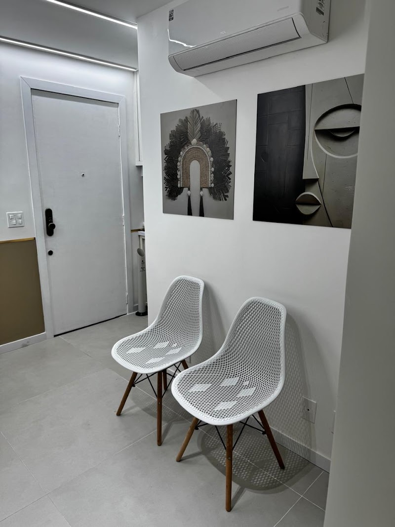 Dra Priscilla Rocha - Dentista Alinhador Invisível SouSmile Flamengo - foto 4