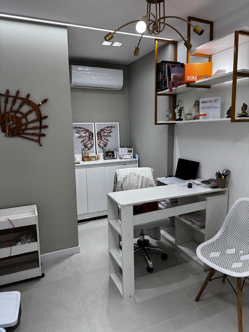 Dra Priscilla Rocha - Dentista Alinhador Invisível SouSmile Flamengo - foto 3