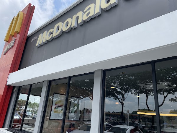 McDonald's Kulai DT - Photo 1