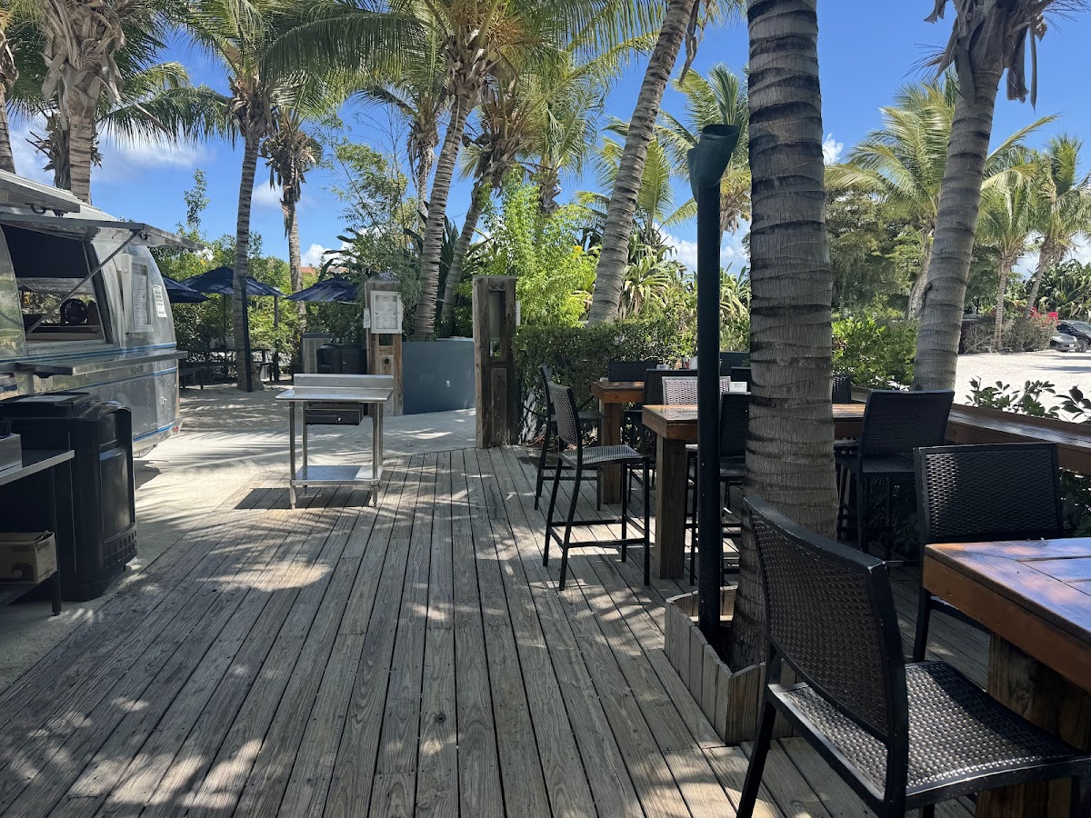 Cocovan Airstream Lounge in turks-and-caicos