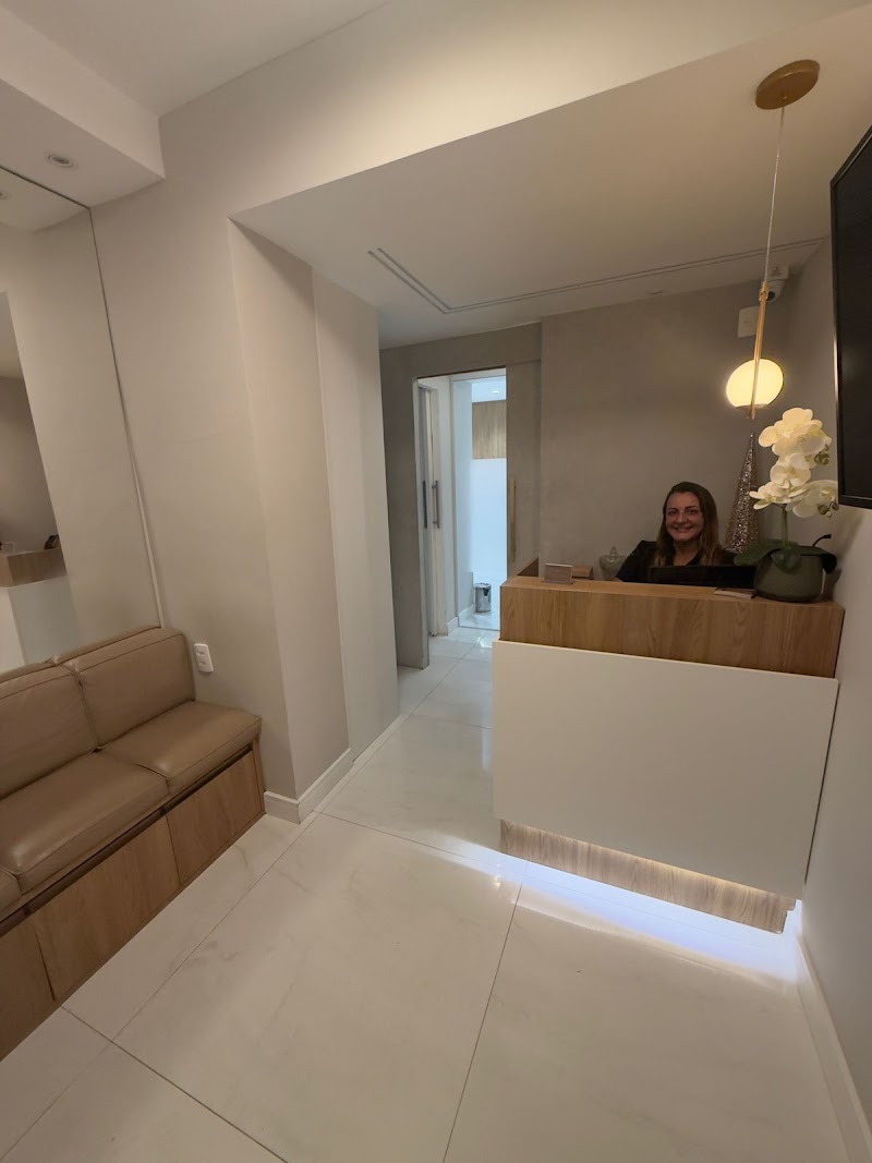 Dra Patricia Camargos - Dentista Copacabana - foto 3