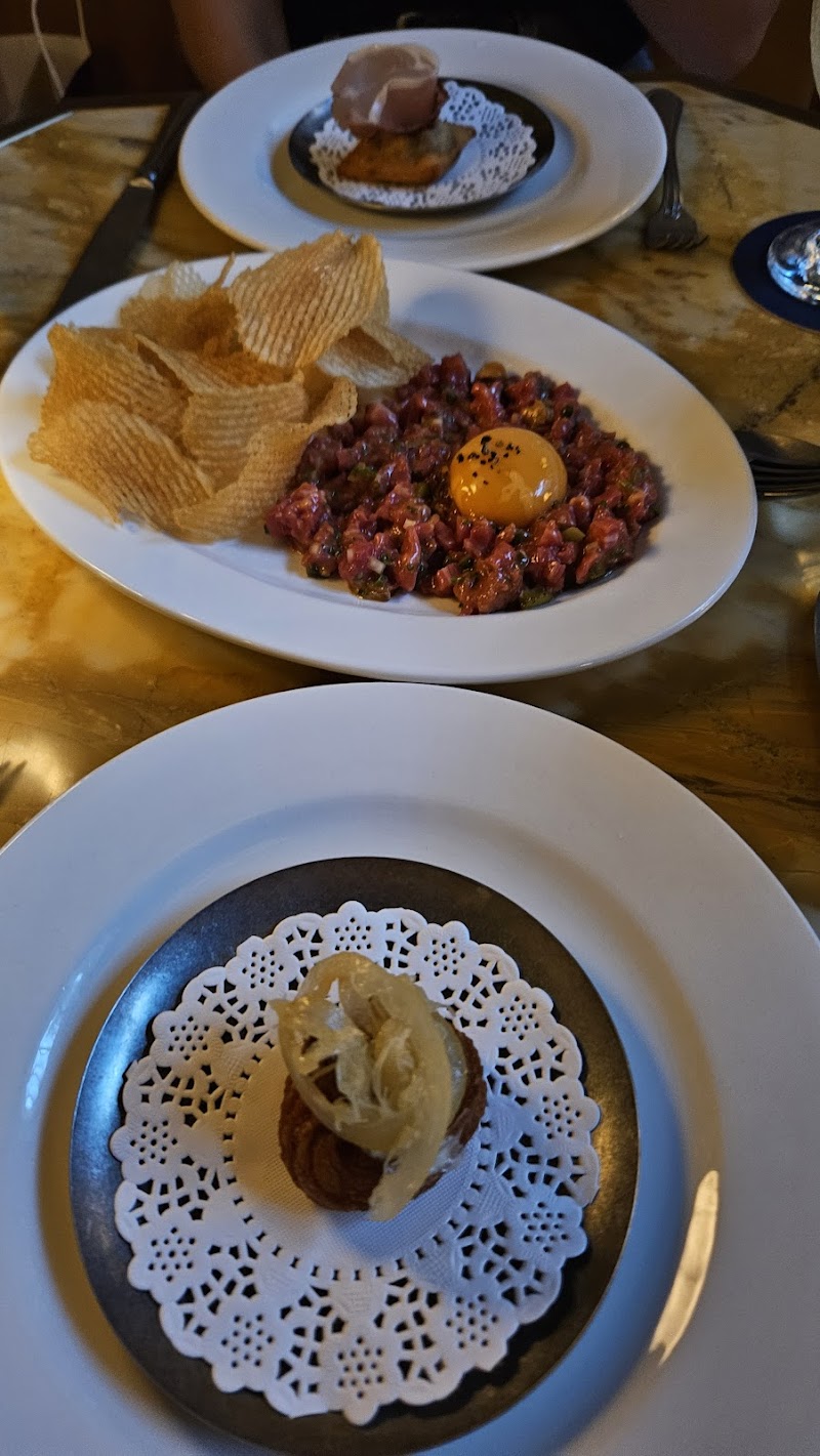 The French Exit photo 9