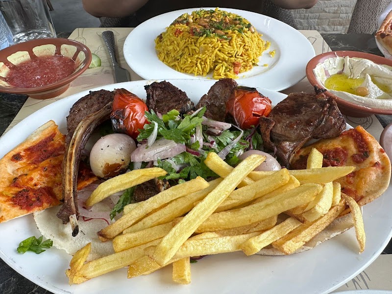 Bab Al Rayan Restaurant & Cafeteria photo 4