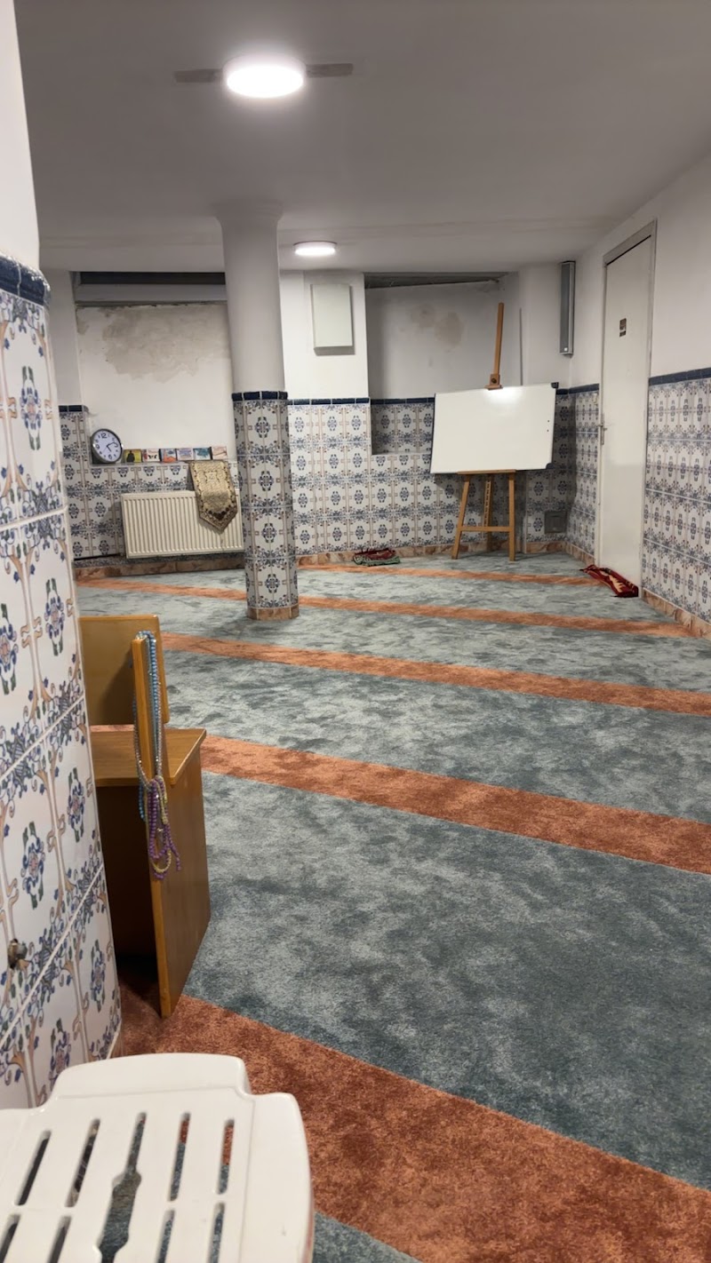 Masjid Al-Ansar Moskee photo 5