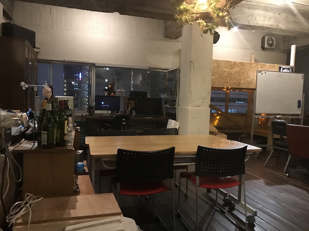 kawa DOCK hostel coliving