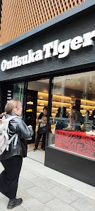 Onitsuka Tiger Ginza Red Concept Store