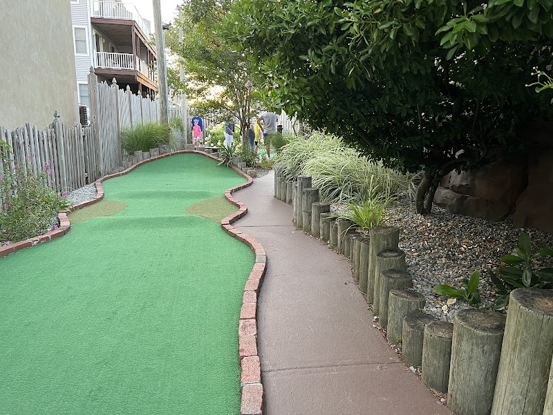 Pirate Island Miniature Golf banner