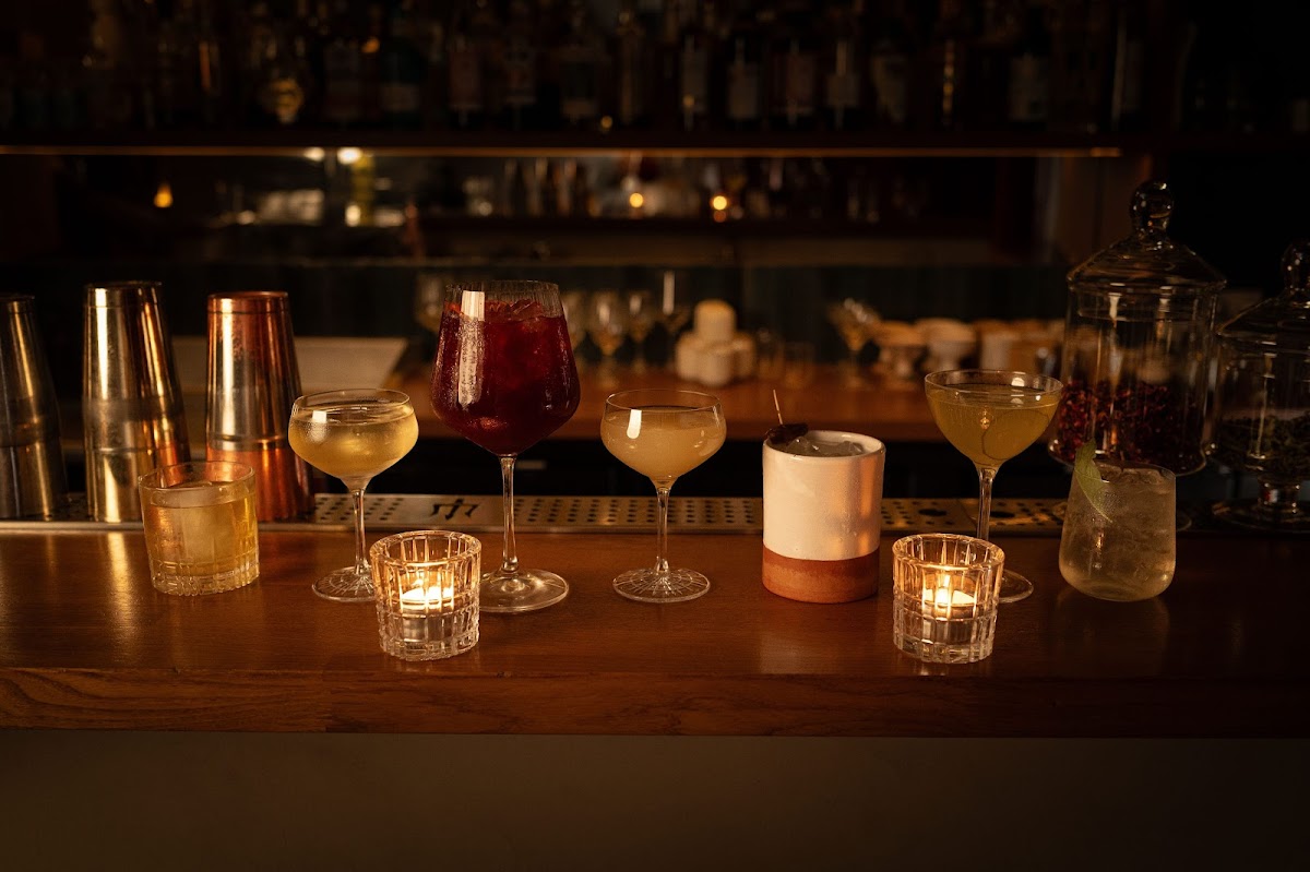 LE DIMA - Bar à cocktails Paris 15, vue extérieure