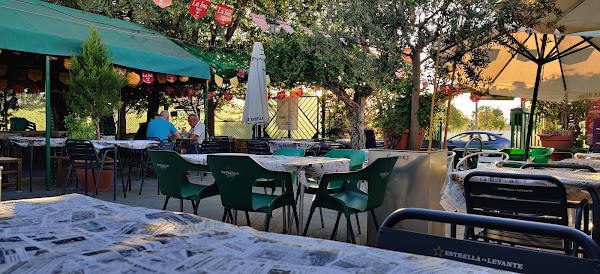 MERENDERO LA PISCINA