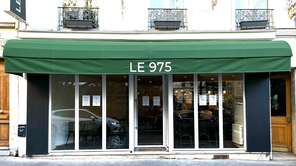 Le 975 fotoğraf 1