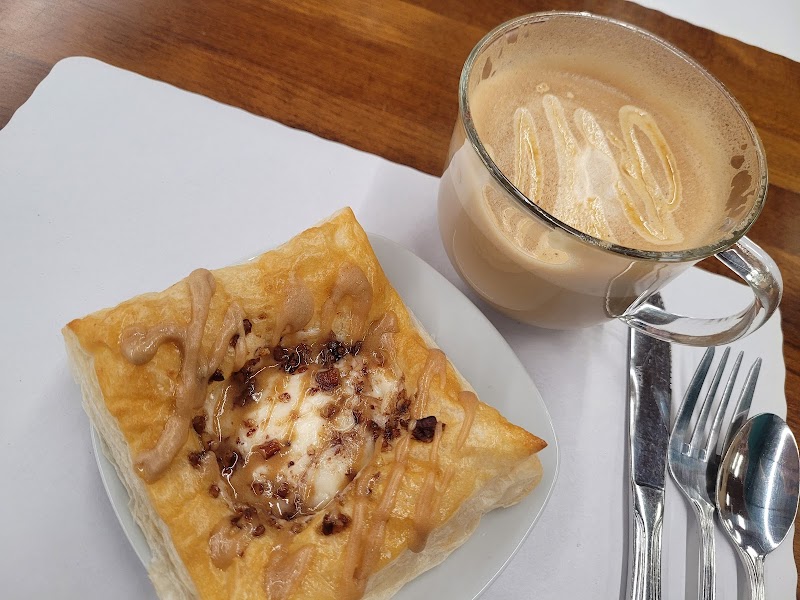 Traveler's Cafe photo 4