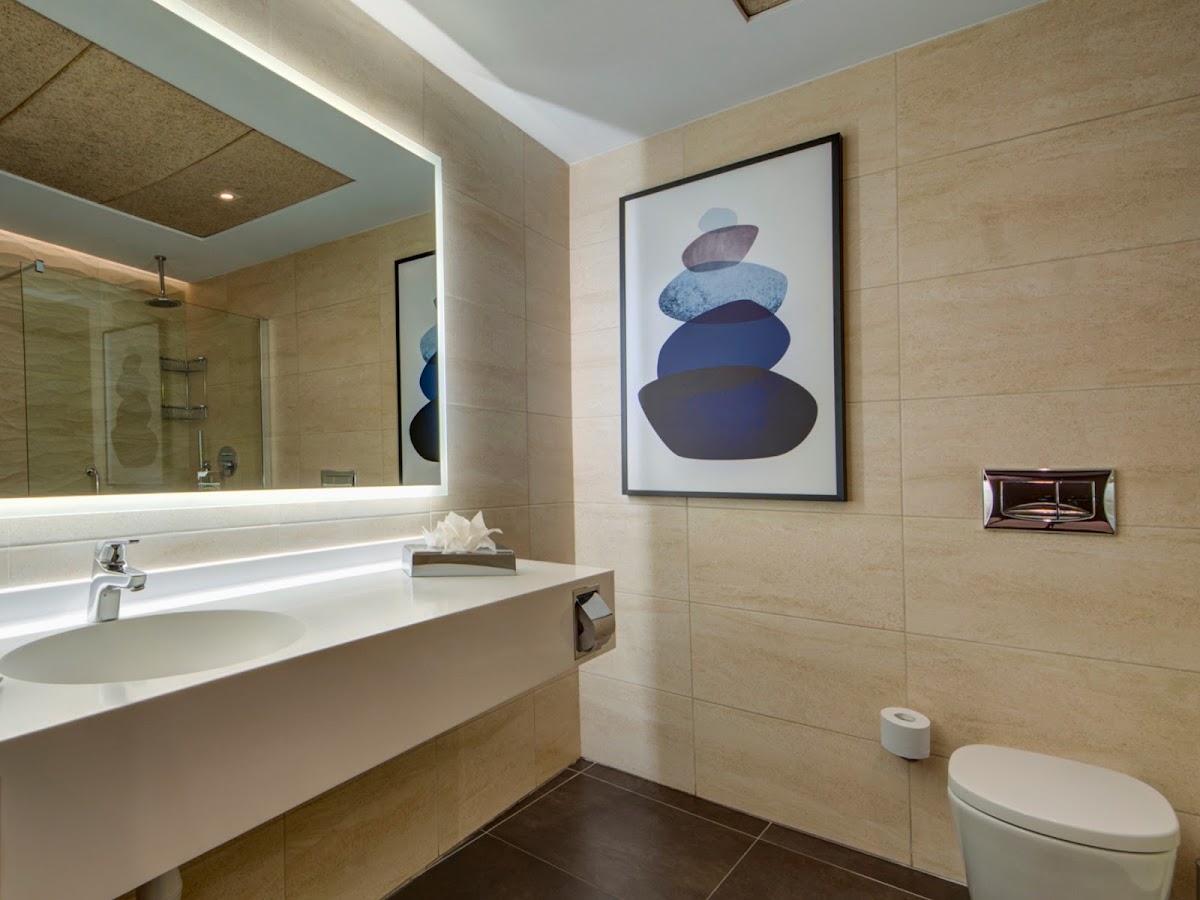 DoubleTree by Hilton Malta, dog-friendly hotel, photo 3