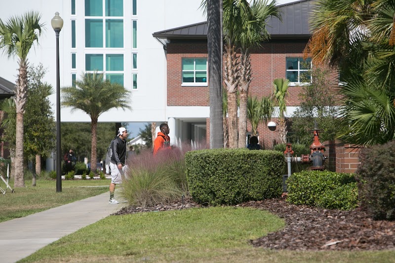 Warner University photo 4