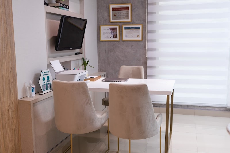 Dra. Sara Salvação | Dentista - Invisalign e Ortodontia | Clínica geral - foto 2