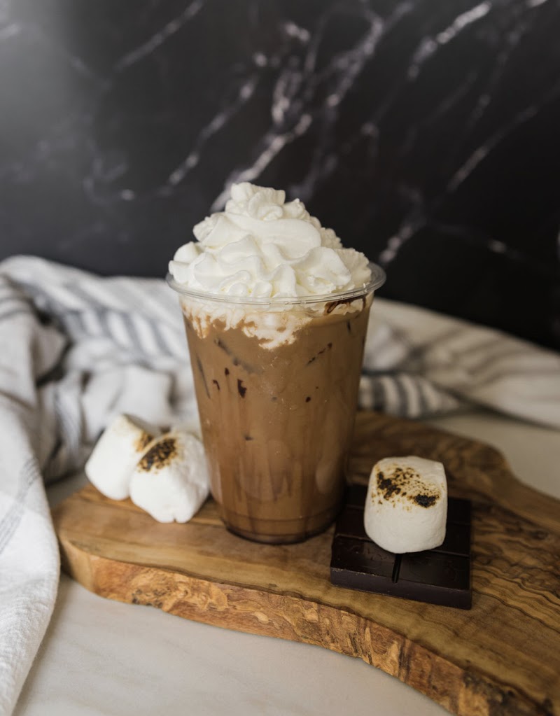 Bizy Dips Bakery & Coffee Shop photo 3