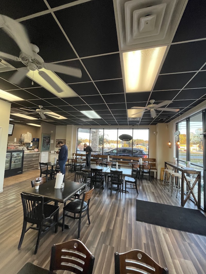 The Grind Cafe and Coffee Shop photo 3