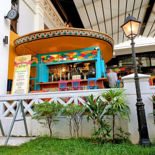 Chica Bonita - Photo 1